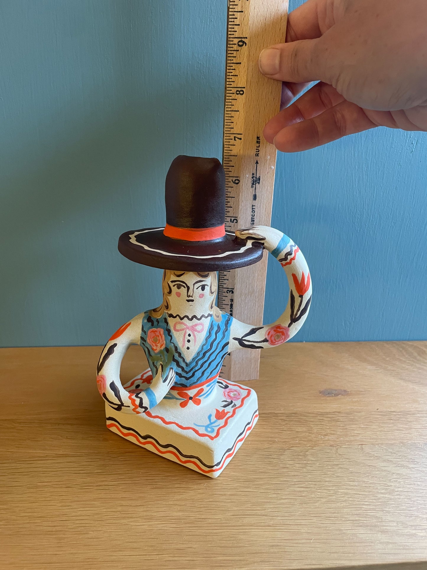 Folk People vase sculpture