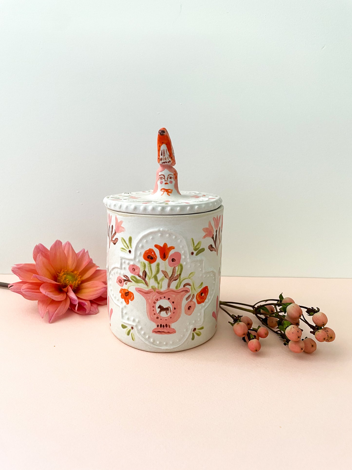 Majolica folk jar