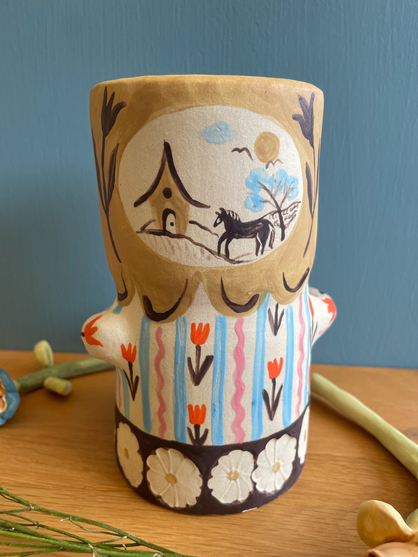 Folk people vase-no hat- medium