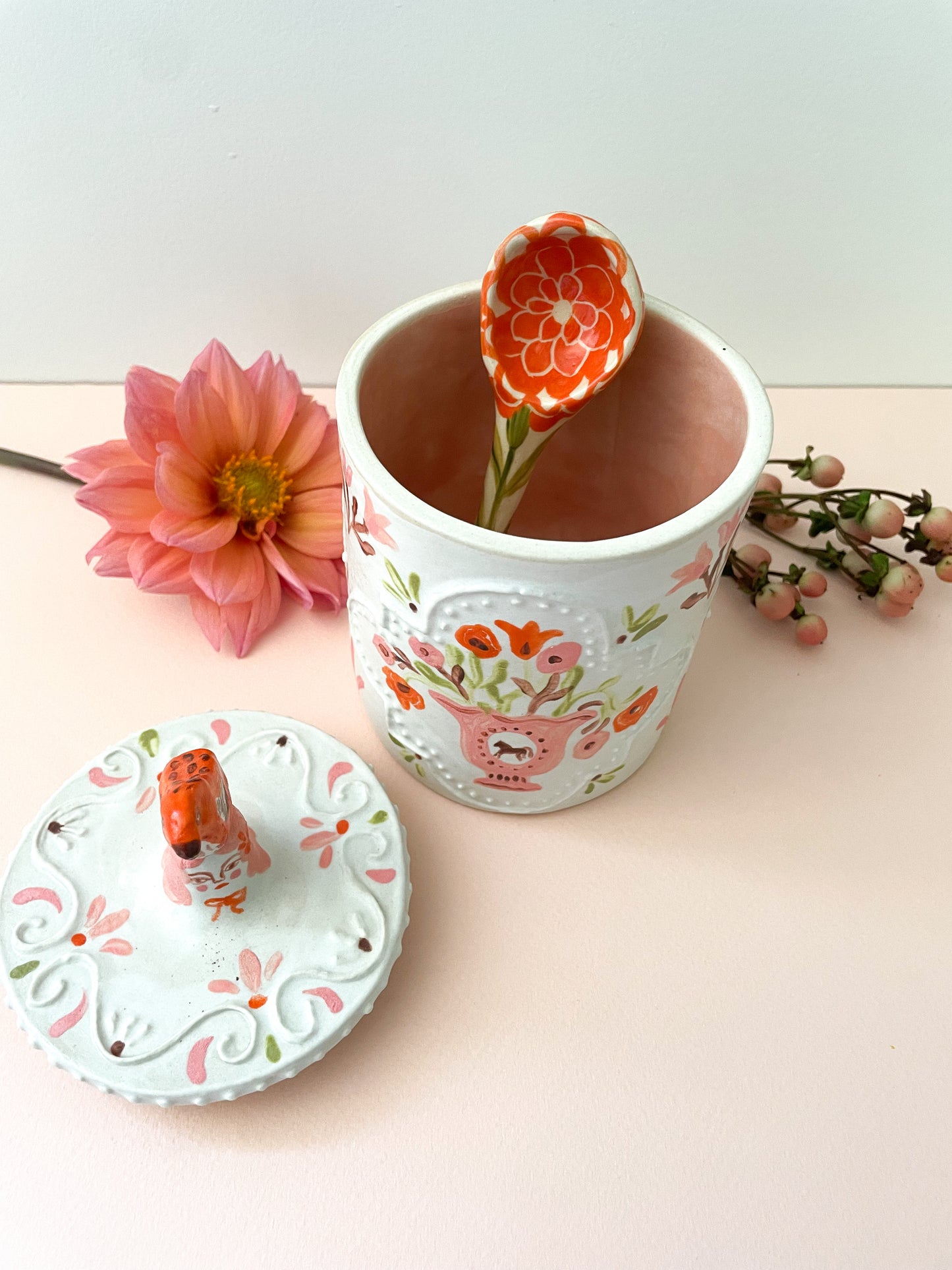 Majolica folk jar