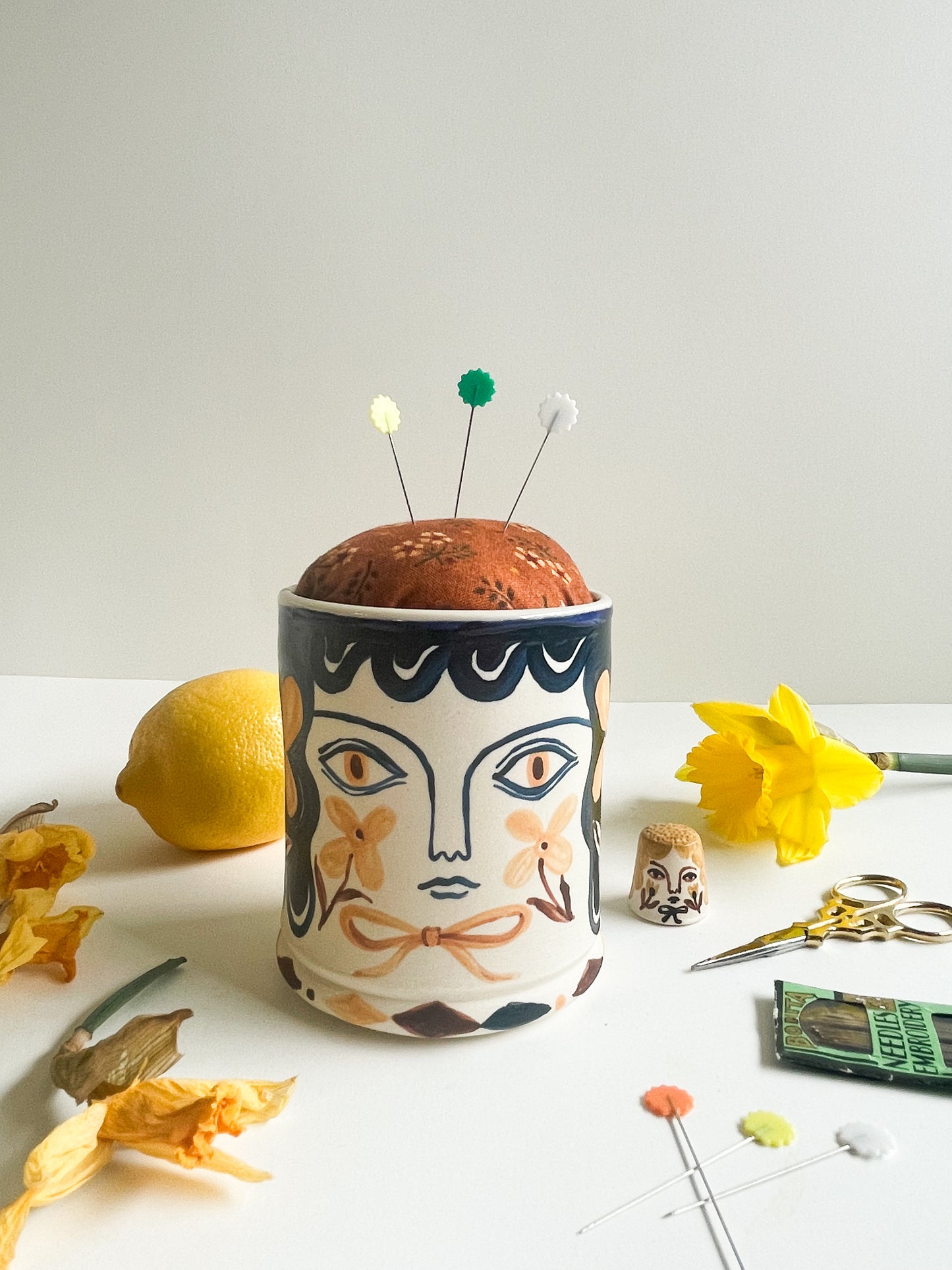 Pin cushion tumbler