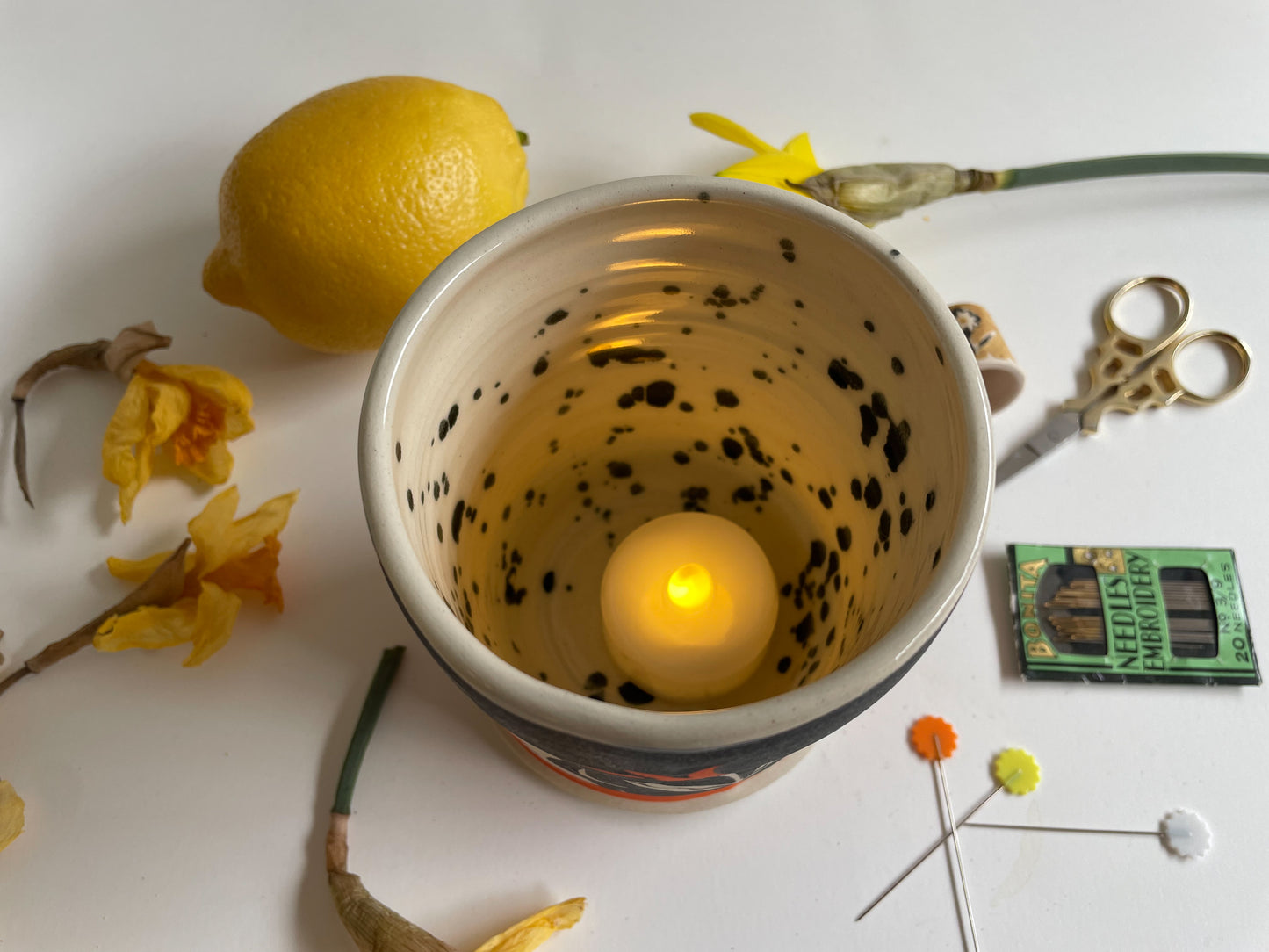 Pin cushion tumbler