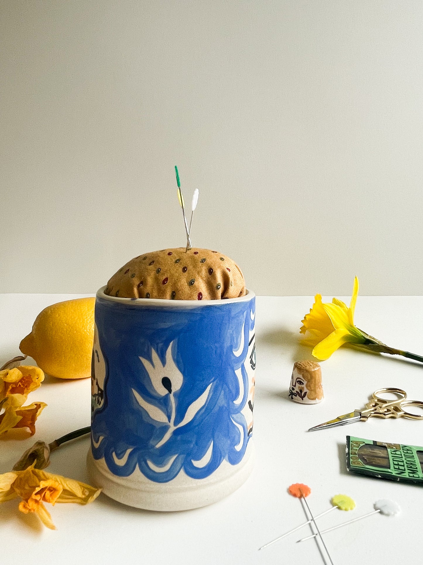 Pin cushion tumbler