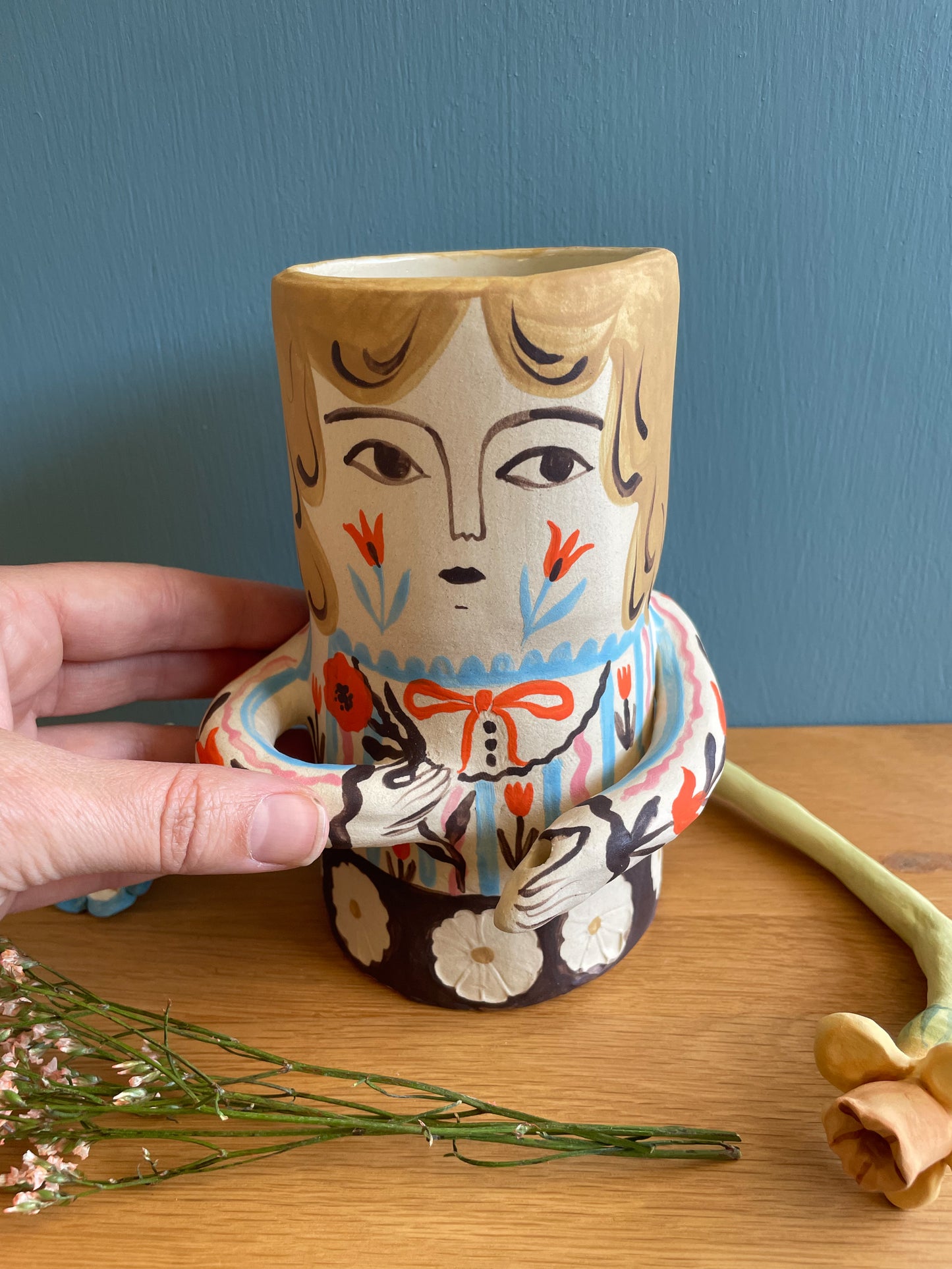 Folk people vase-no hat- medium
