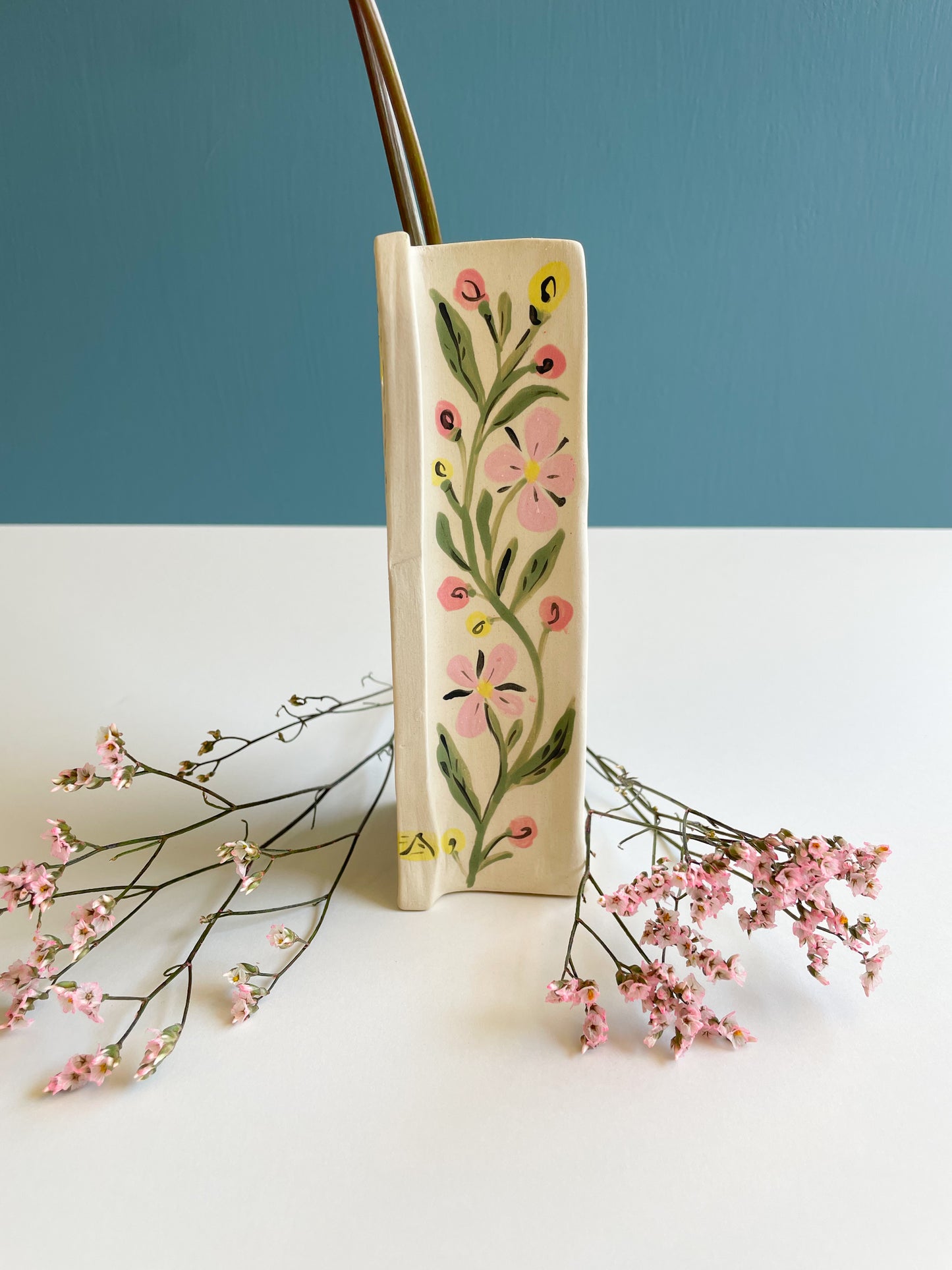Wall and table vase