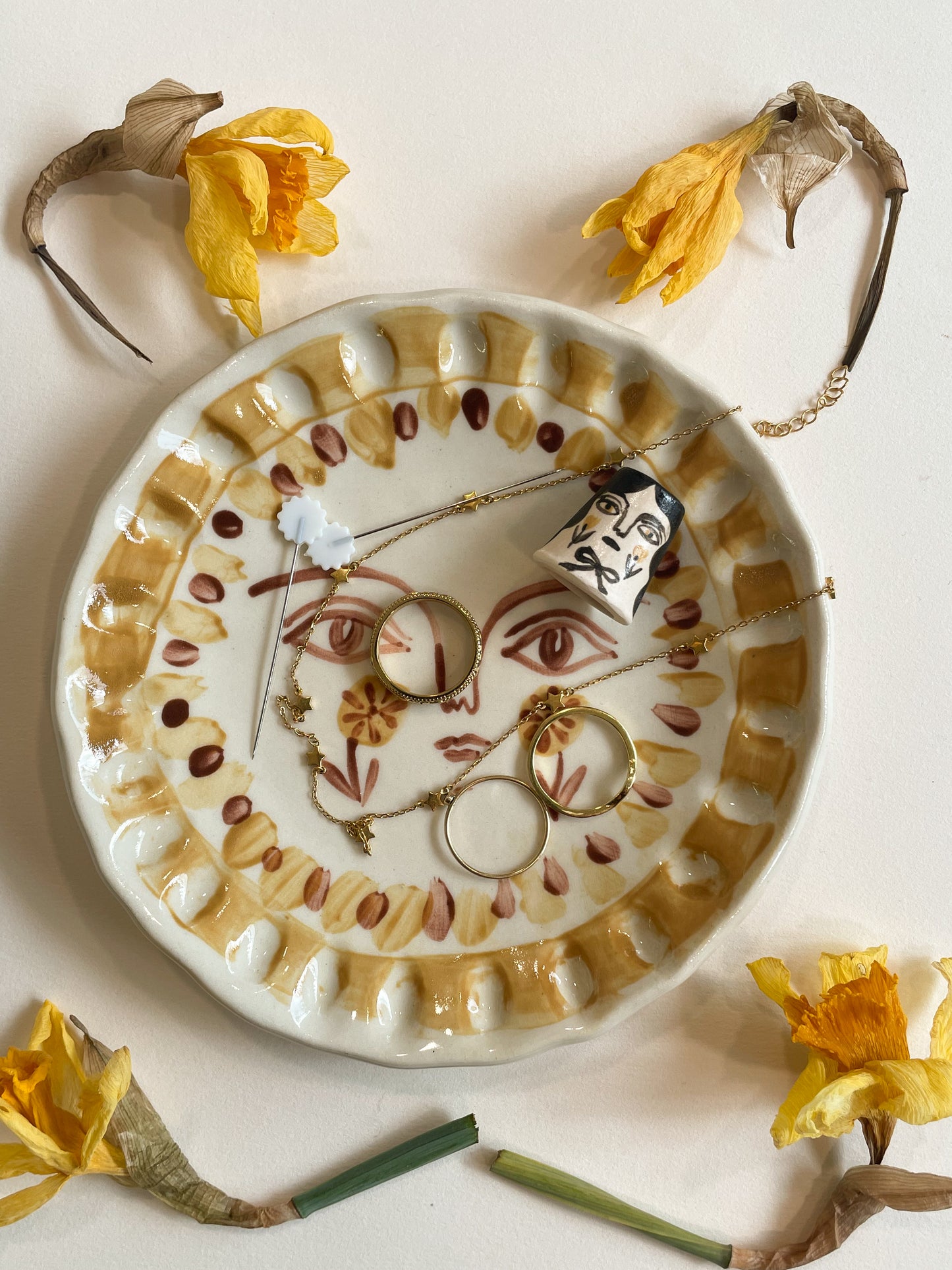 decorative dish