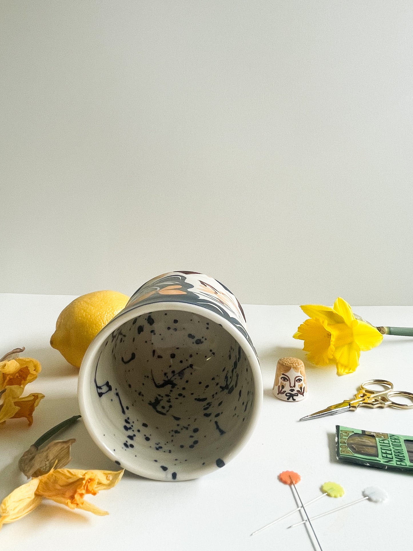 Pin cushion tumbler
