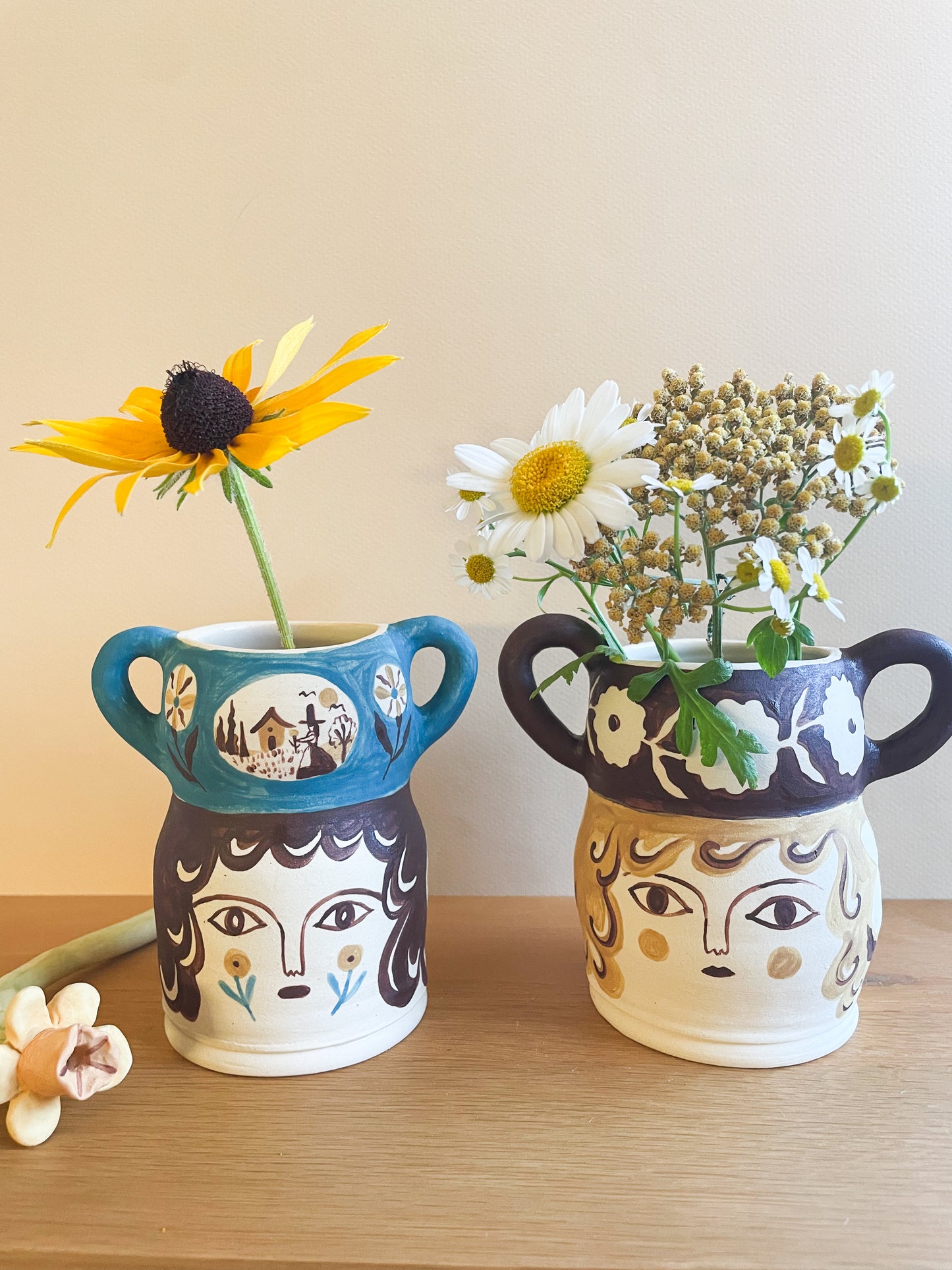 Pot head vase