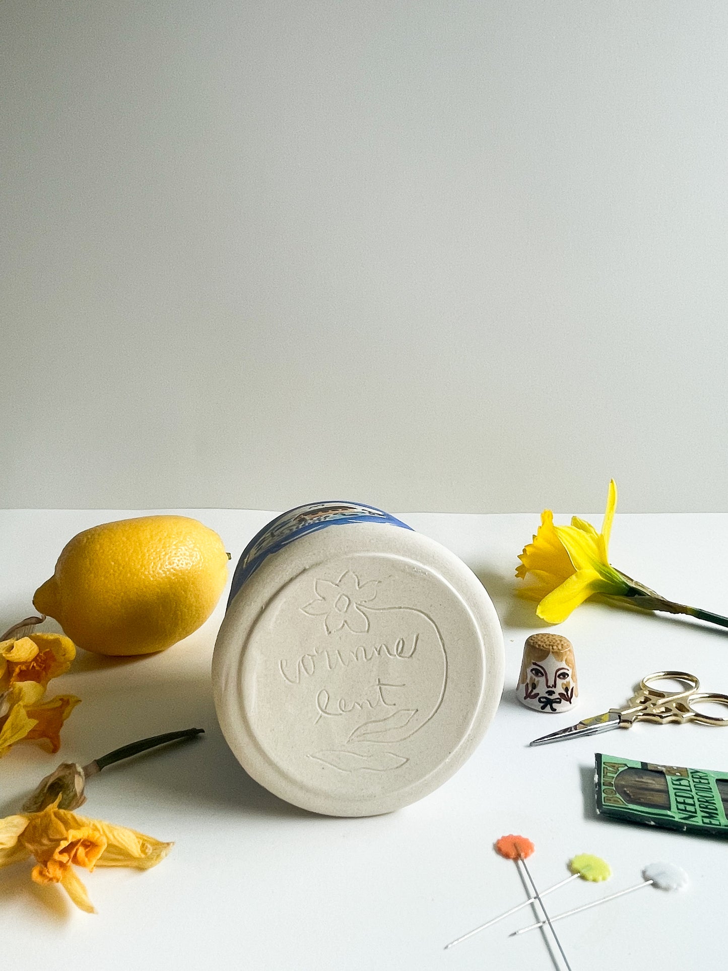 Pin cushion tumbler