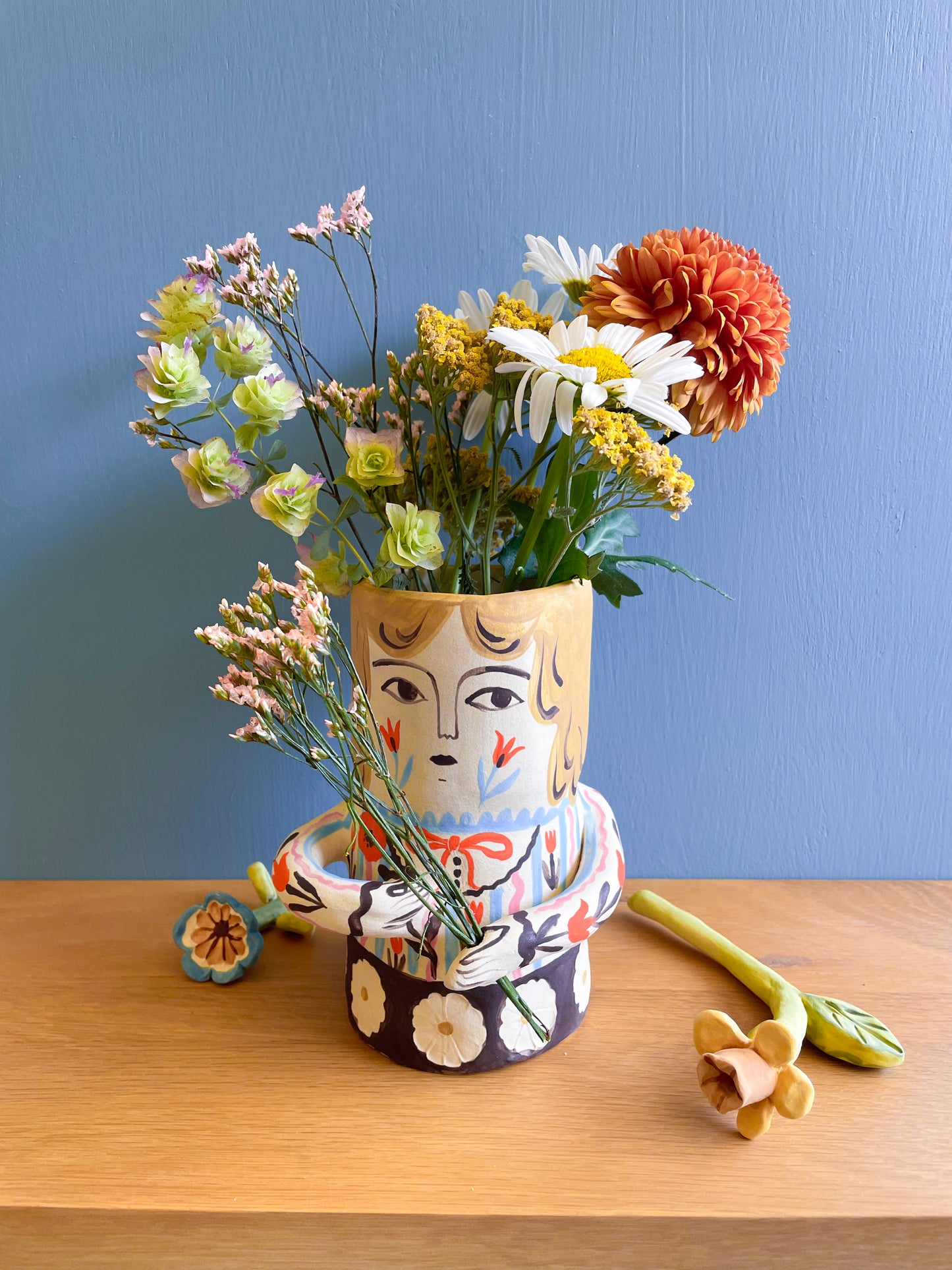 Folk people vase-no hat- medium