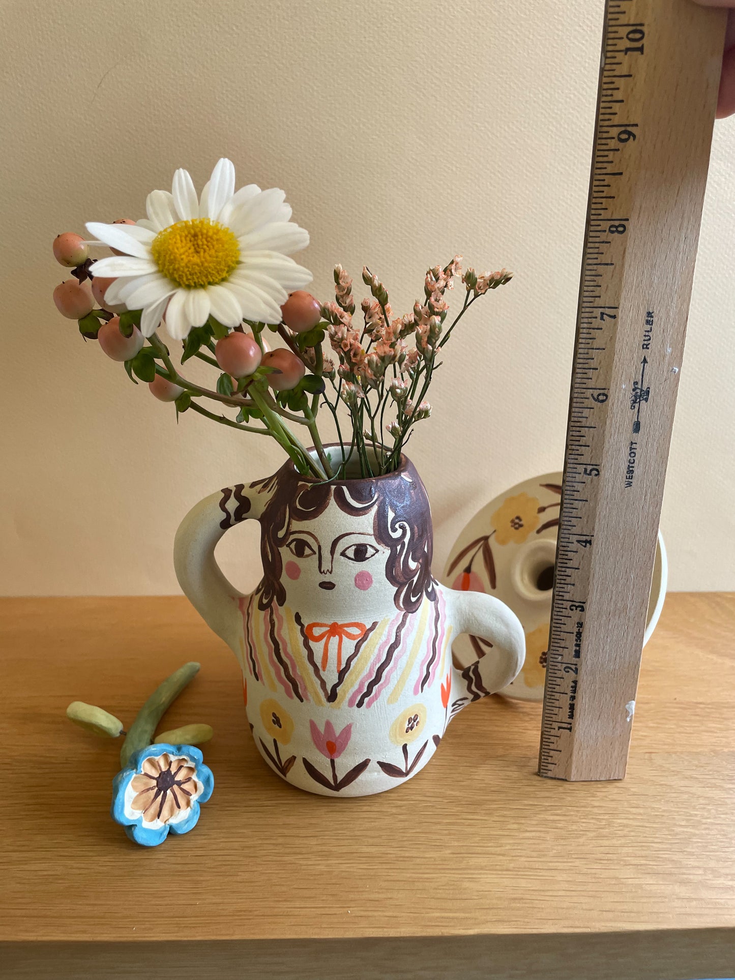Pottery People Vase