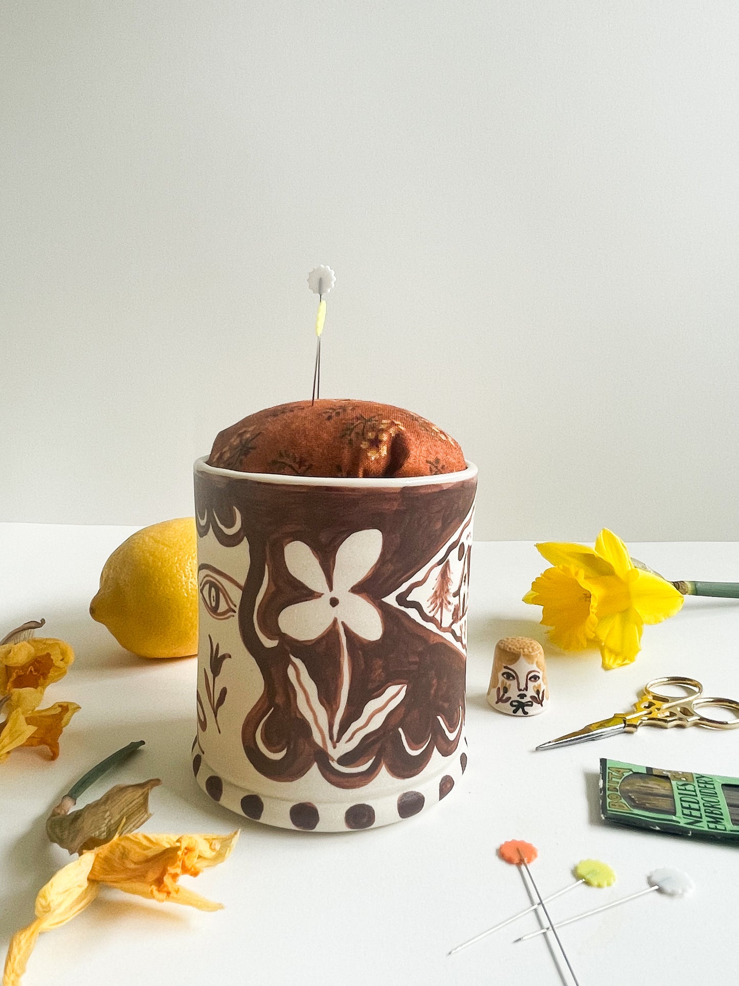 Pin cushion tumbler