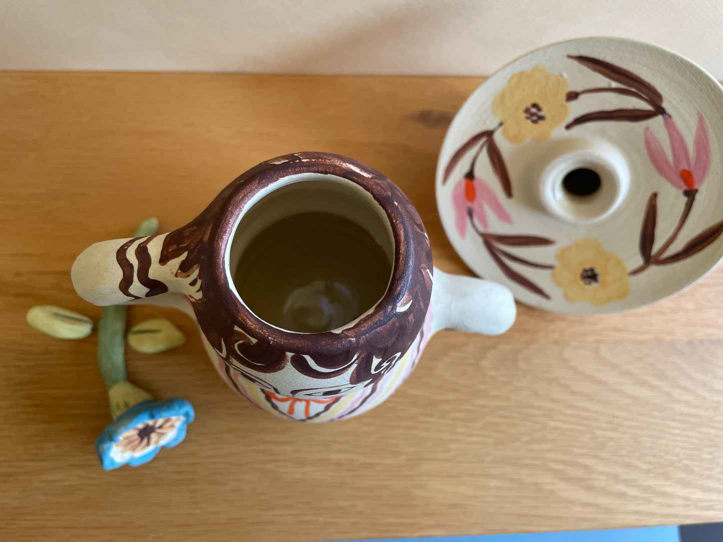Pottery People Vase