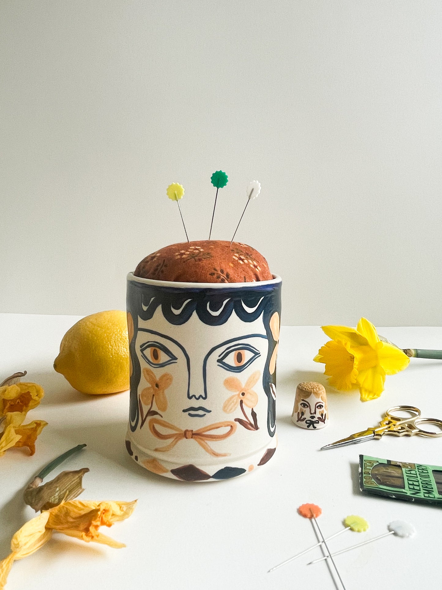 Pin cushion tumbler