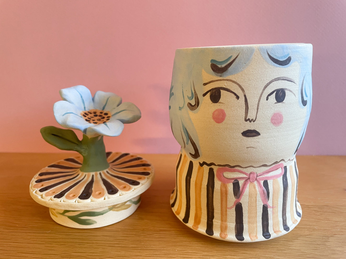 Flower head jar *seconds*