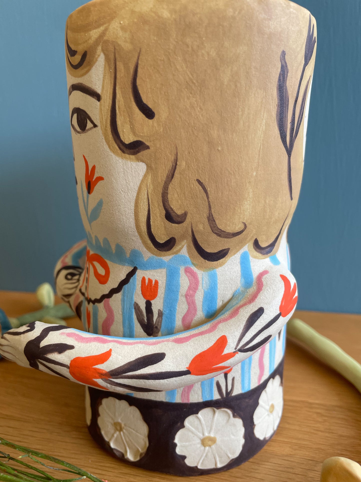 Folk people vase-no hat- medium
