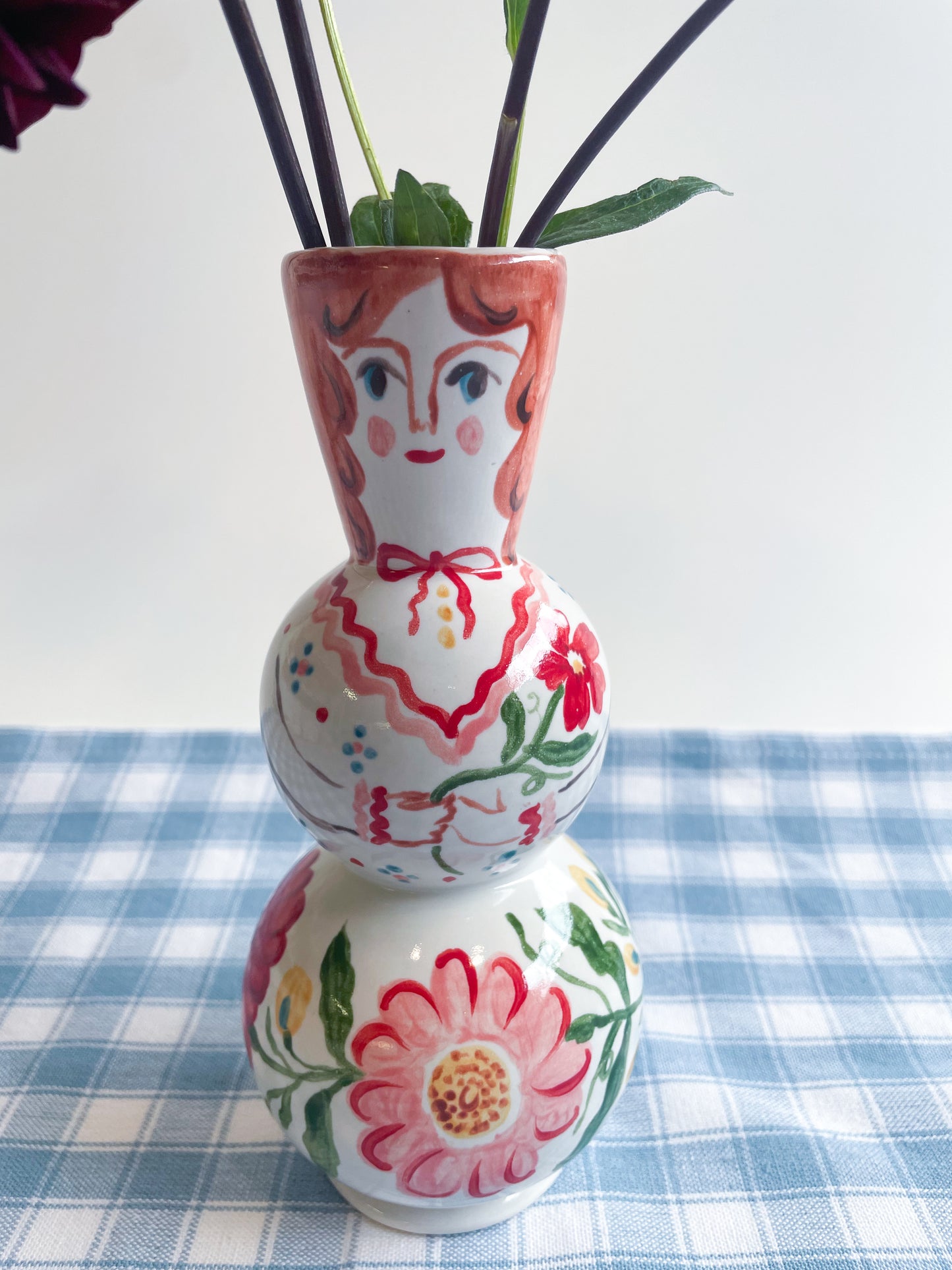 Folk People Vase~majolica