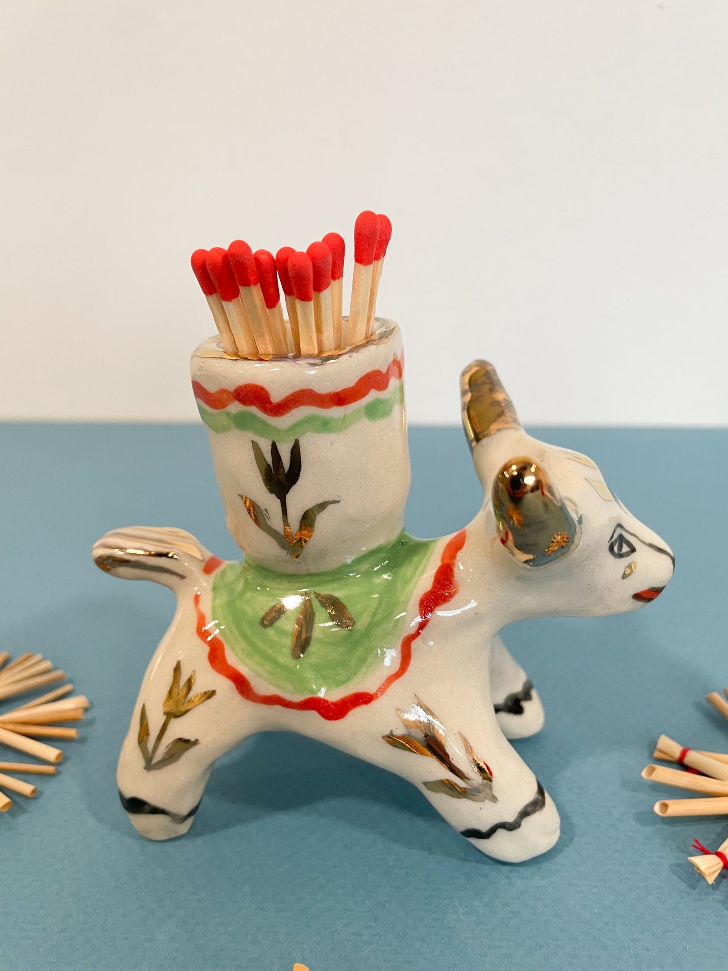 Candelabra set w/match keeper