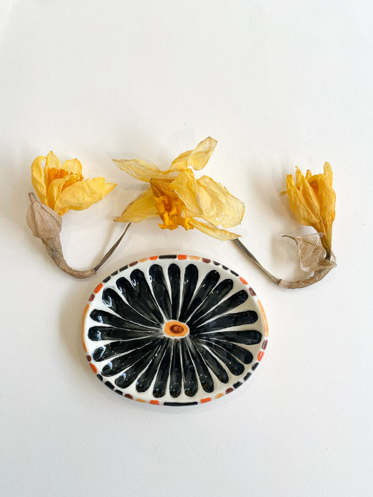 Folk trinket dish