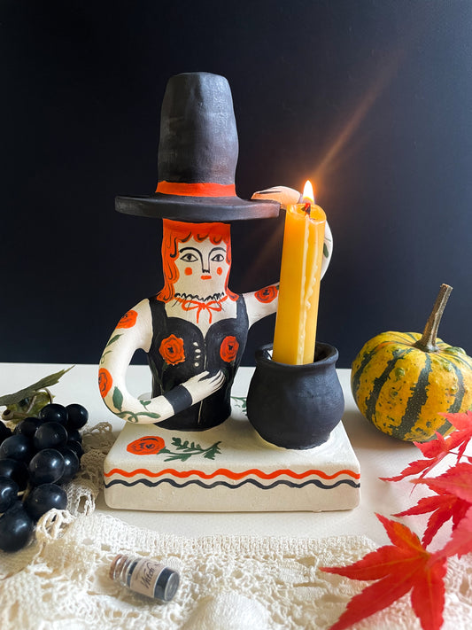 Witch vase pedestal