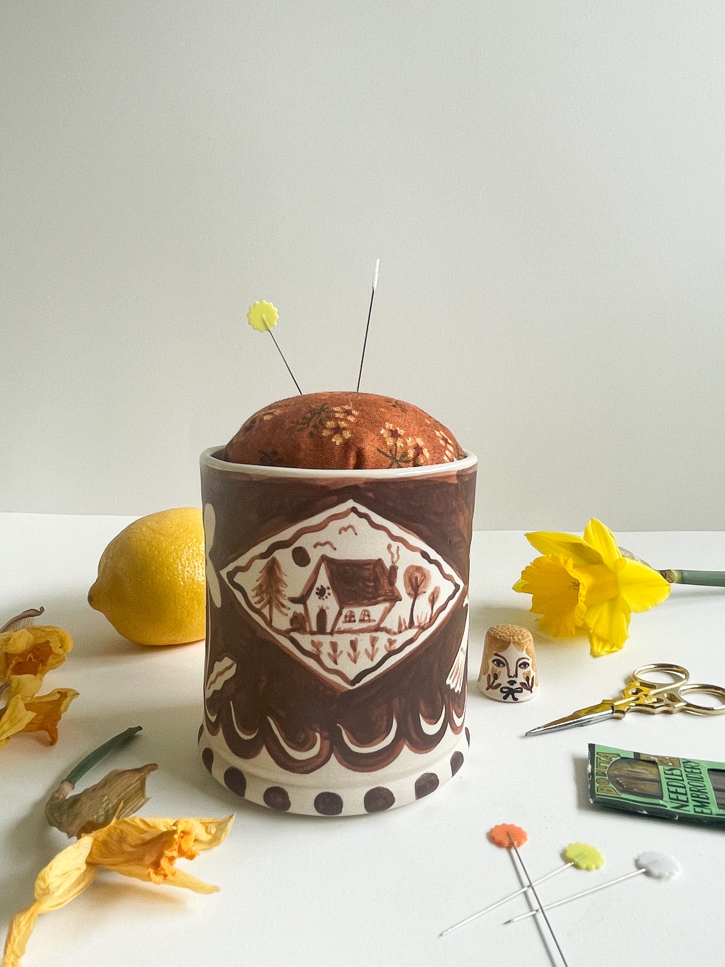 Pin cushion tumbler