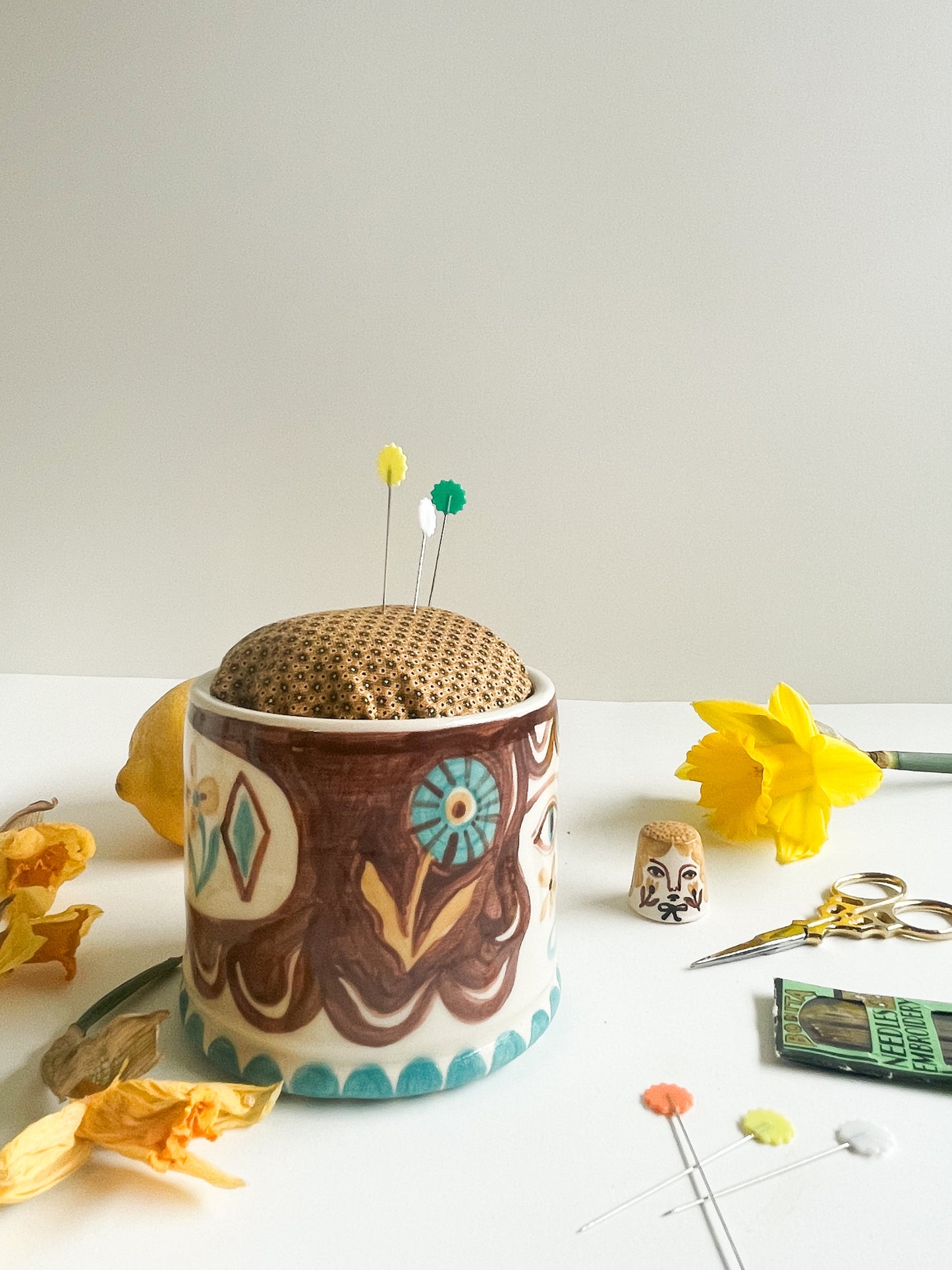 Pin cushion tumbler-glossy