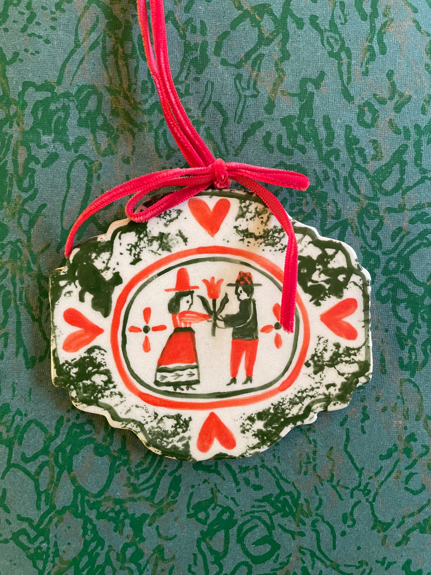 Folk platter ornament