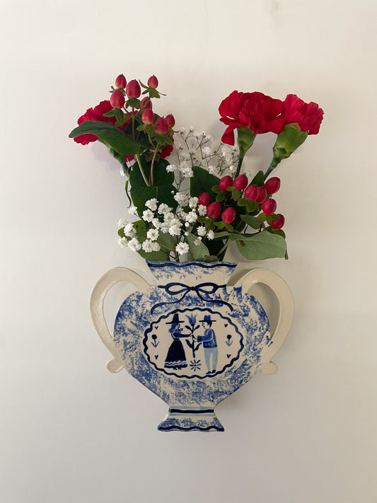Delft blue wall vase