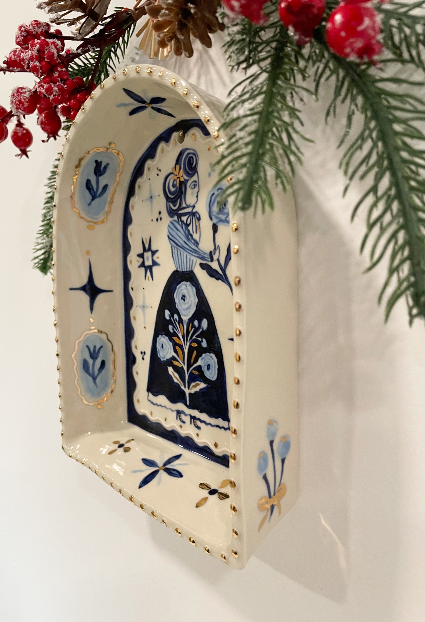 Wall Shrine with 22kgold