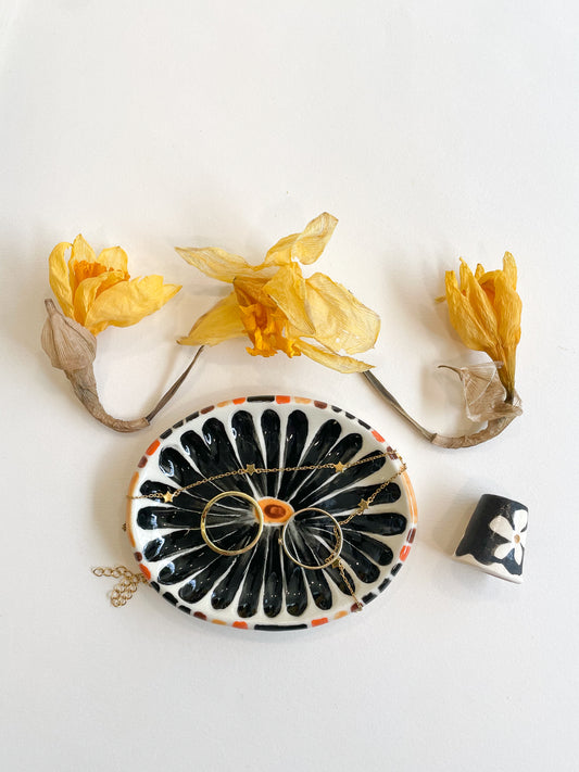 Folk trinket dish