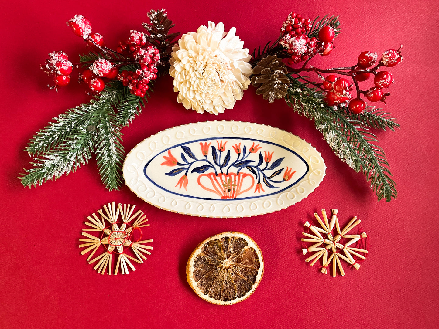 Folk trinket dish w/22kgold