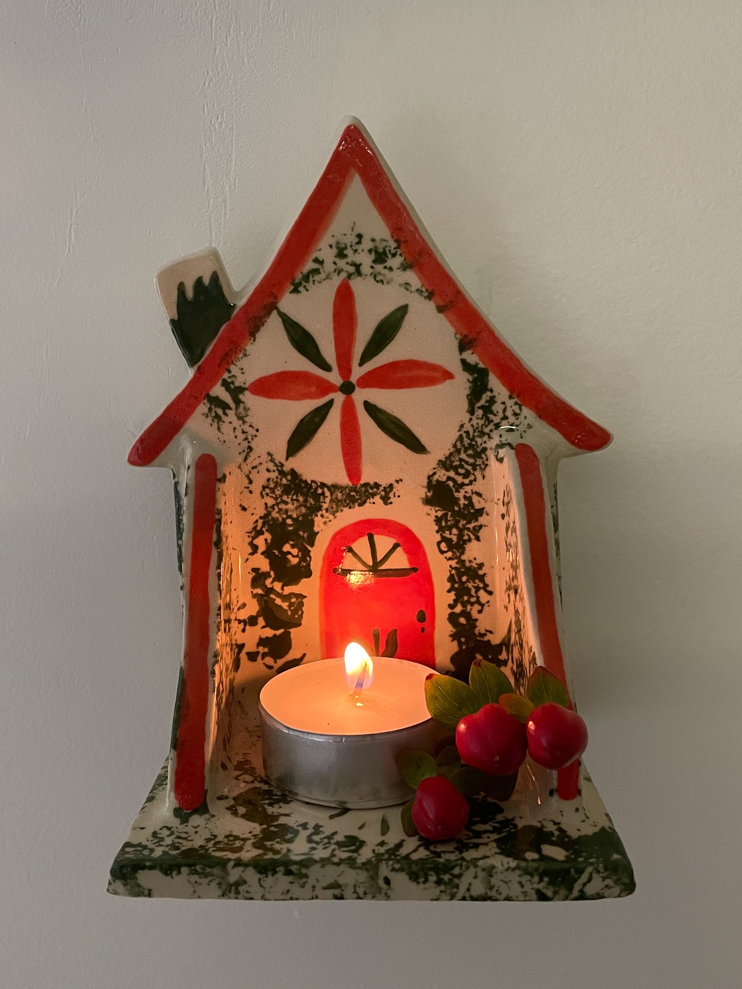 Folk cottage shelf~green