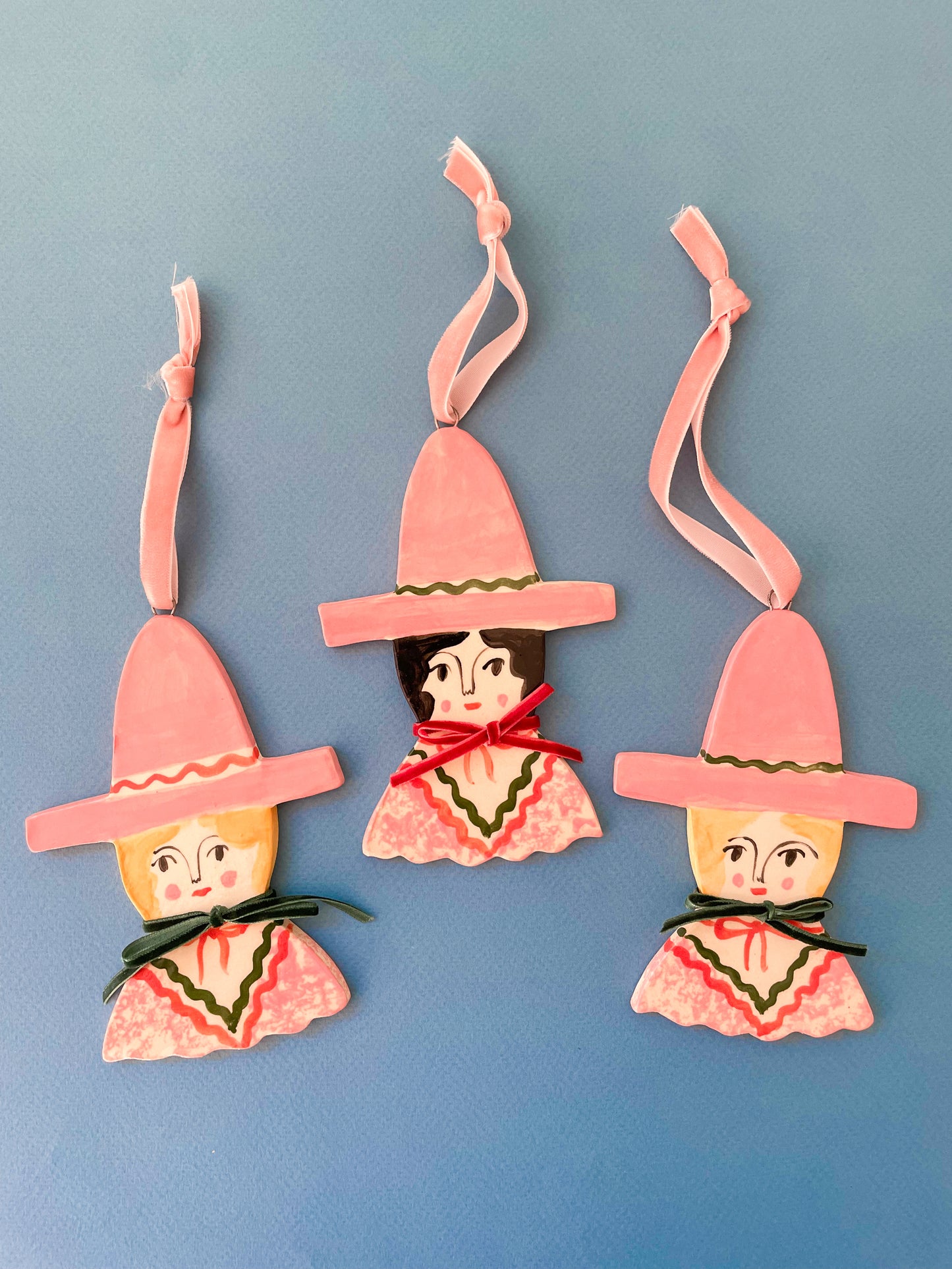 Christmas witch ornament~pink