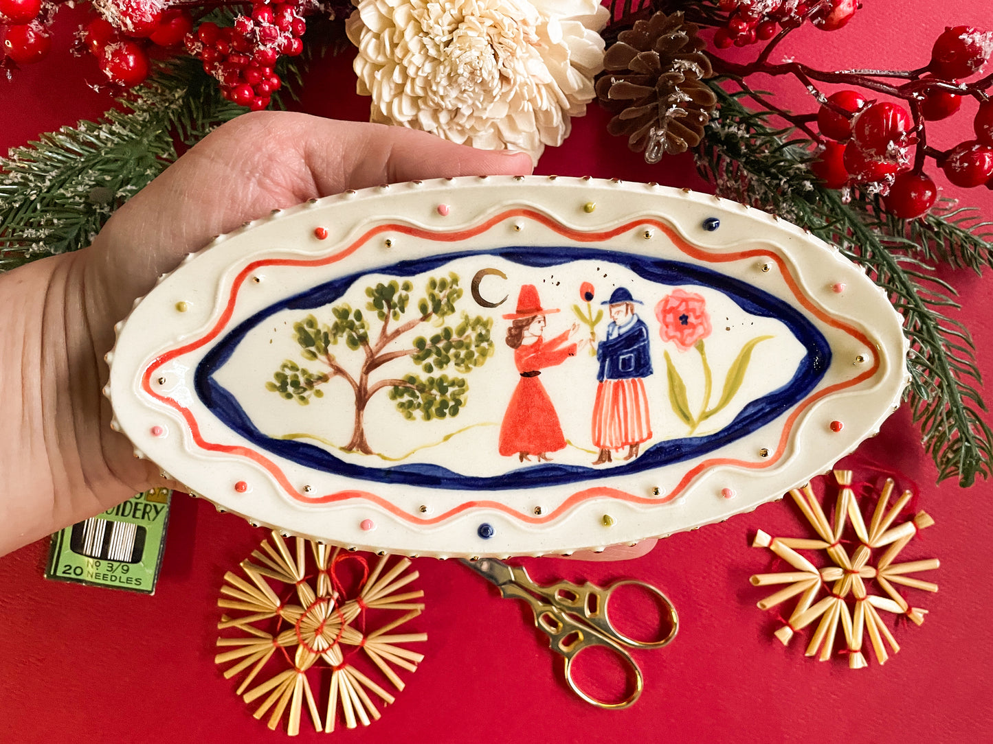 Folk trinket dish w/22kgold