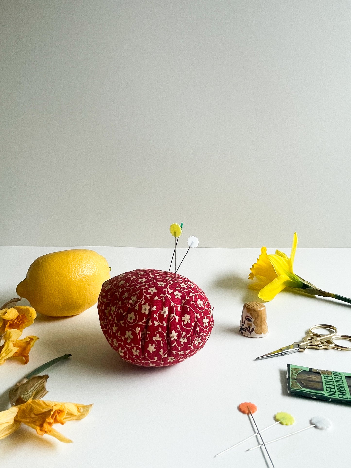 Pin cushion tumbler