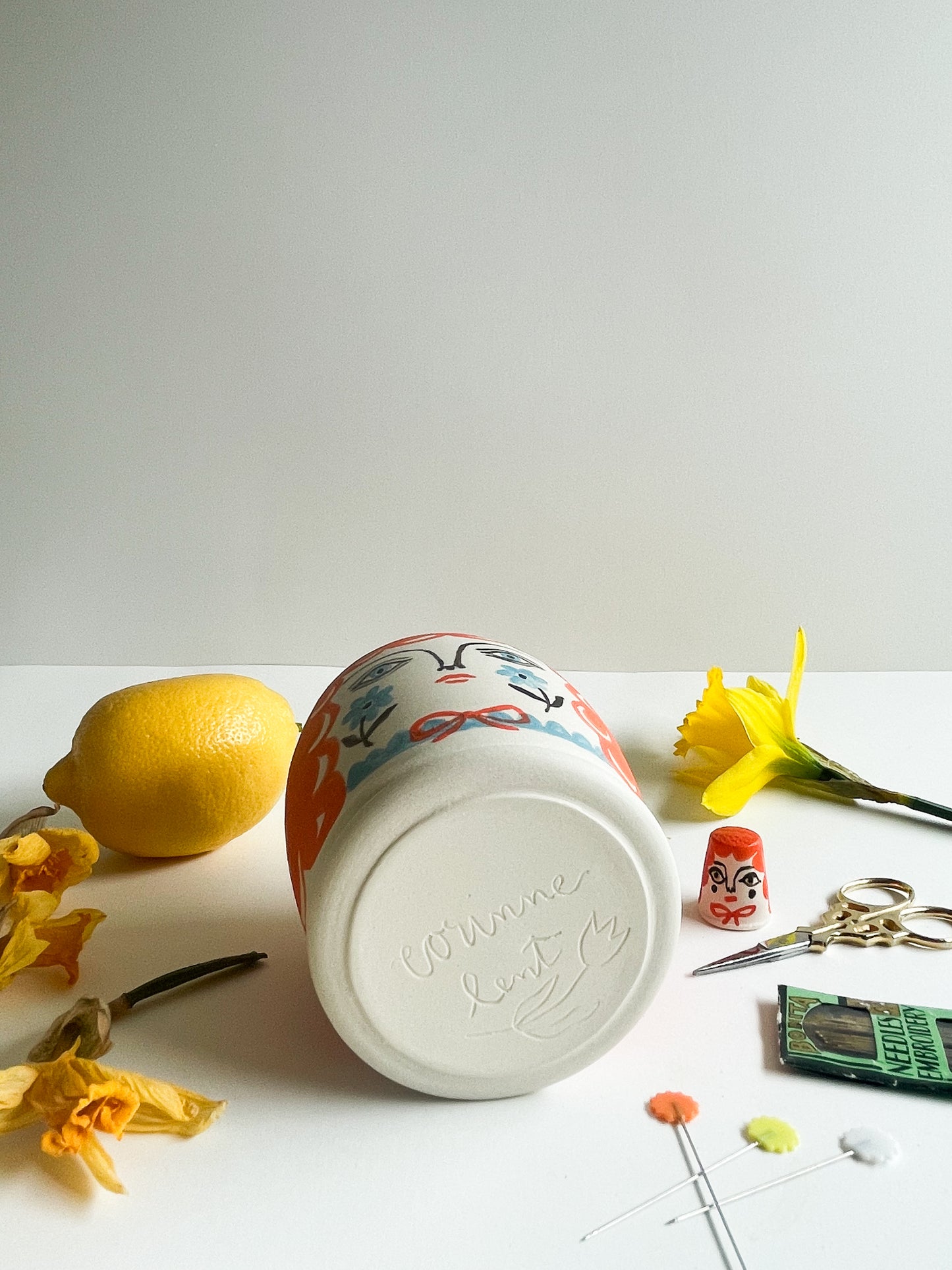Pin cushion tumbler