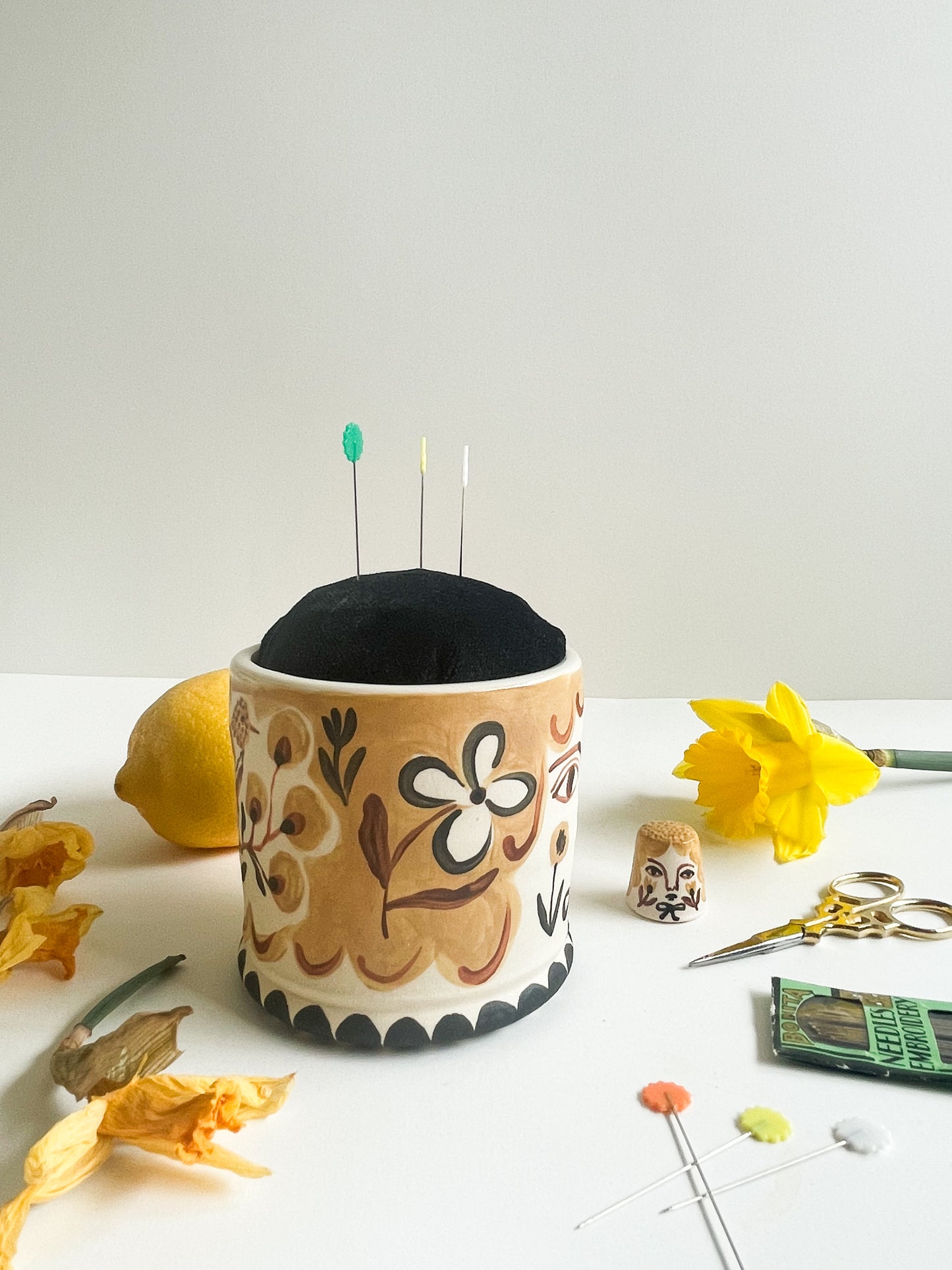 Pin cushion tumbler