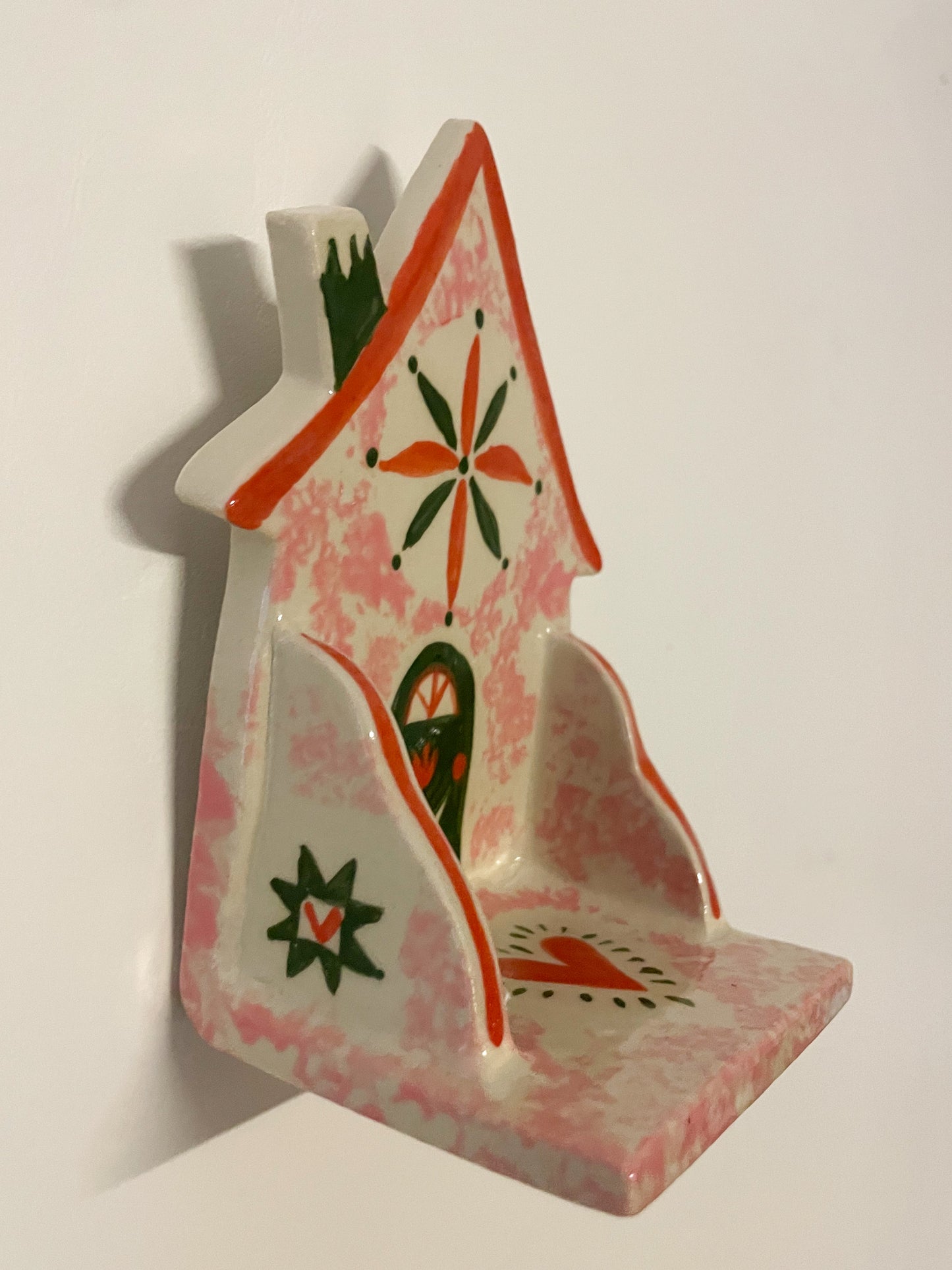 Folk cottage shelf~pink