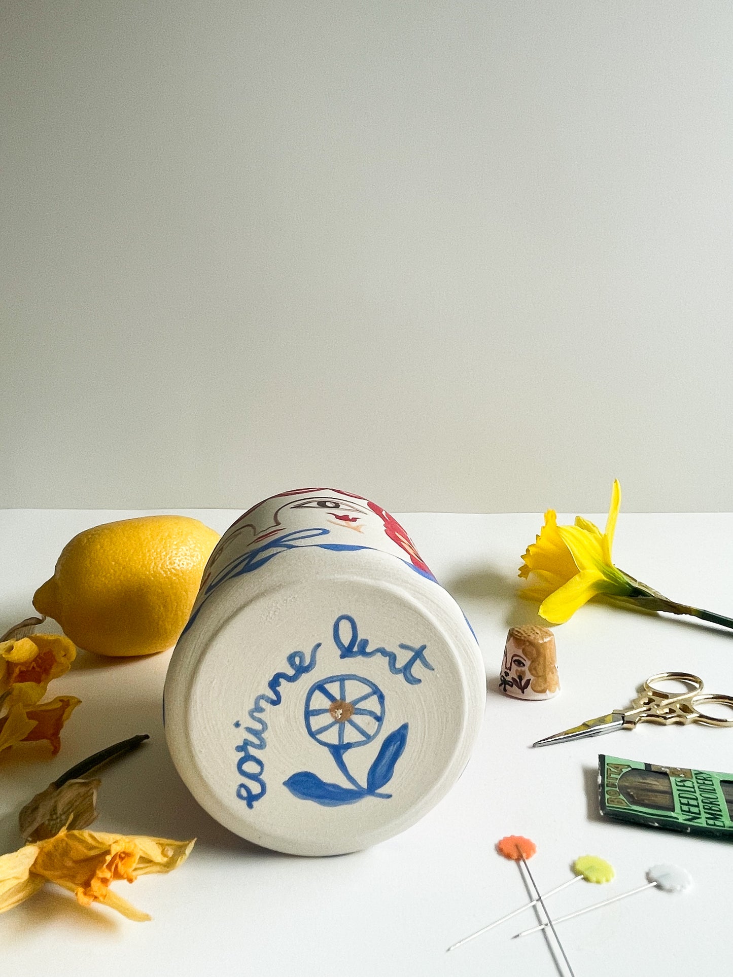 Pin cushion tumbler