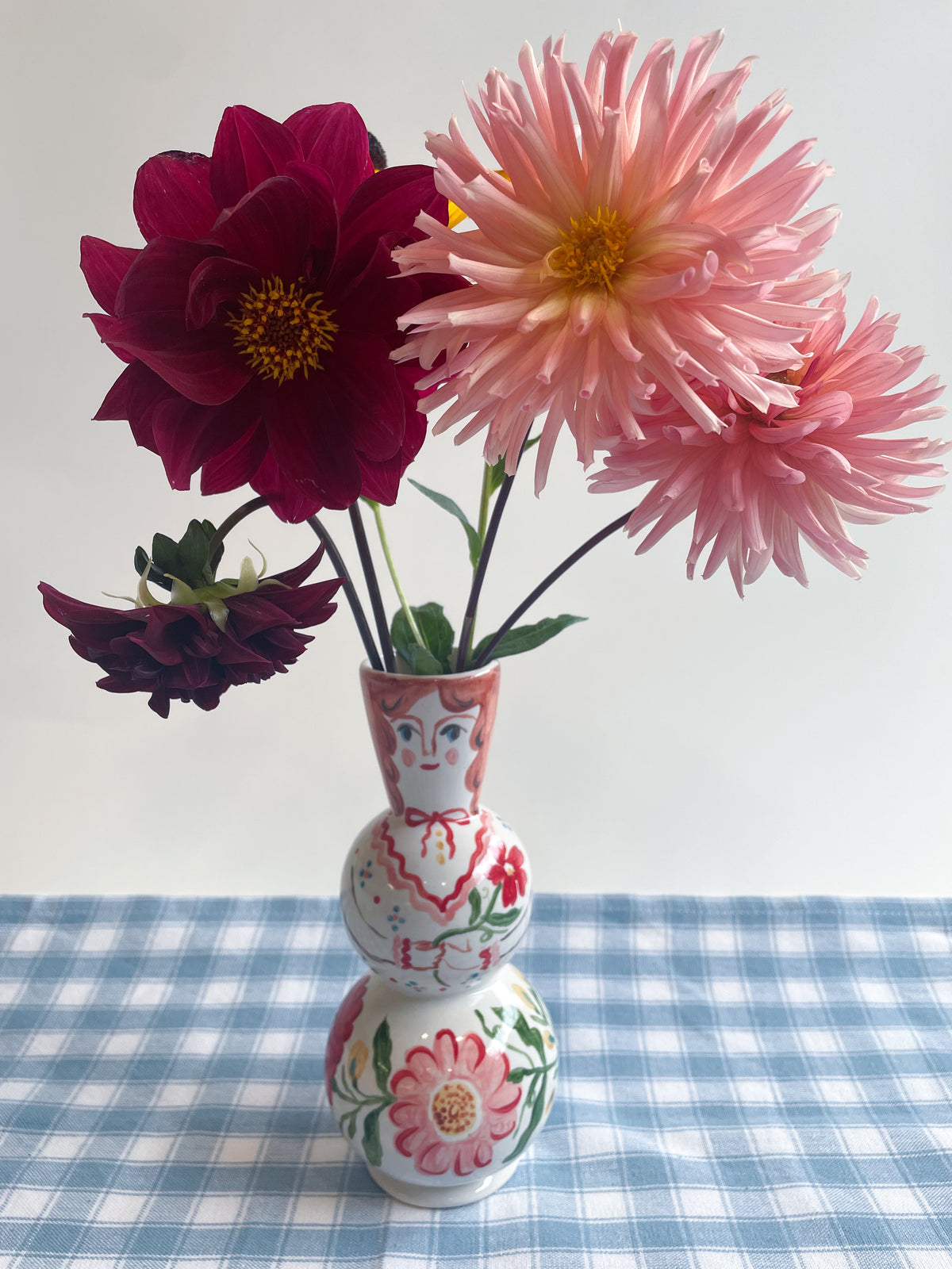 Folk People Vase~majolica