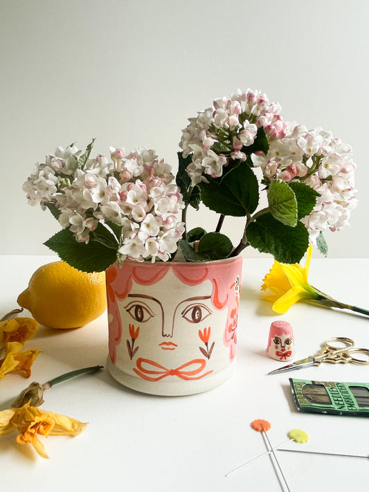 Pin cushion tumbler