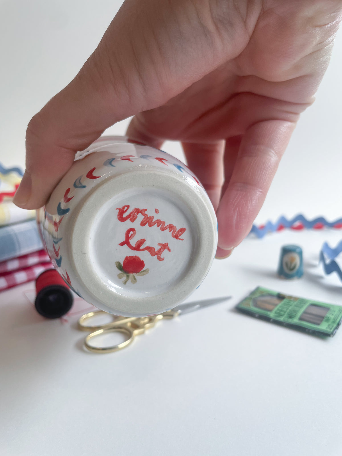 Pincushion mini cup~majolica