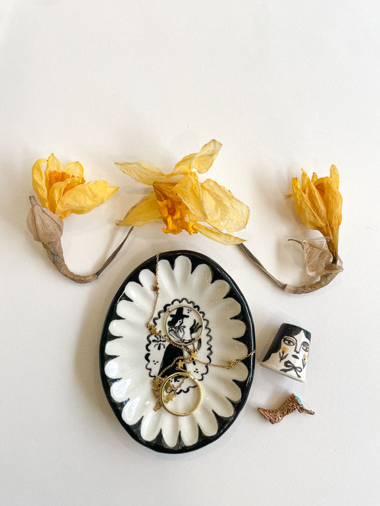 Folk trinket dish