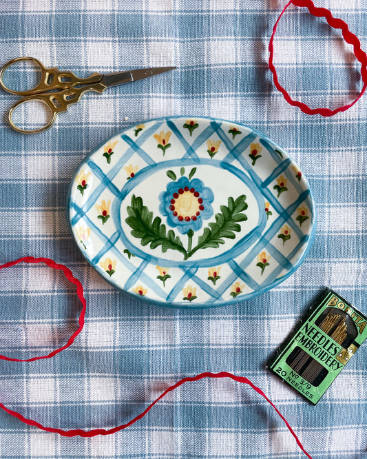 Trinket dish~majolica