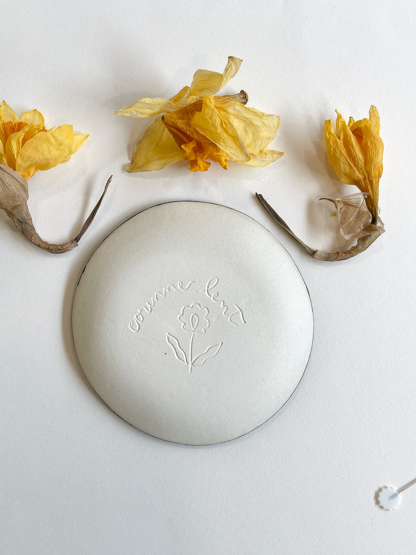 Folk trinket dish
