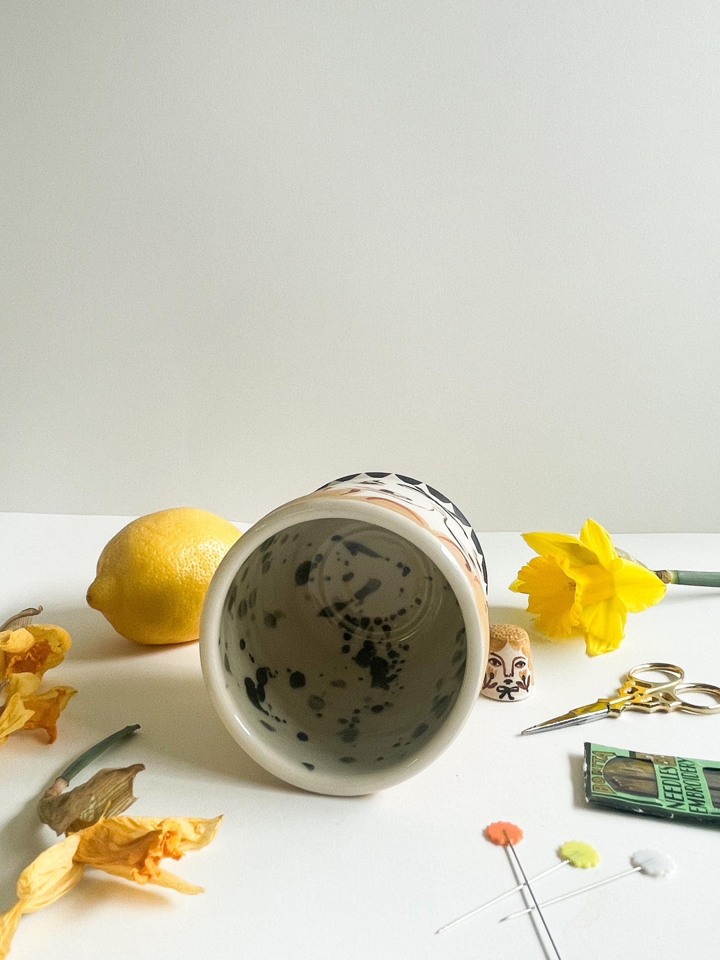 Pin cushion tumbler