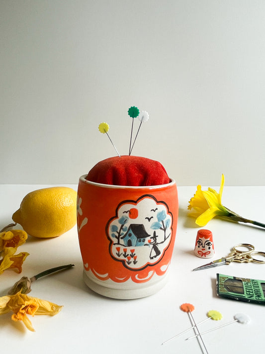 Pin cushion tumbler