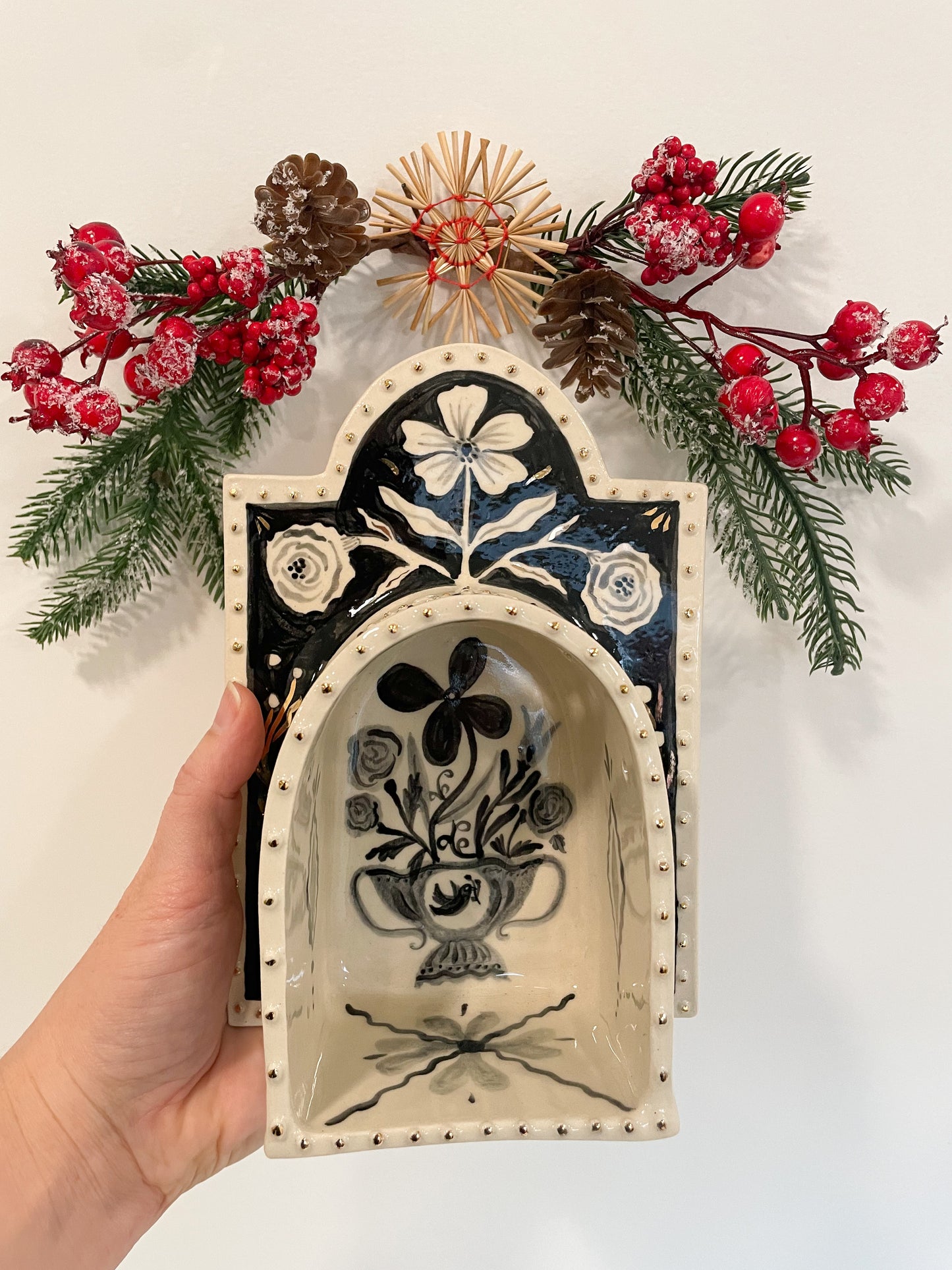 Witches Wall Altar w/22kgold