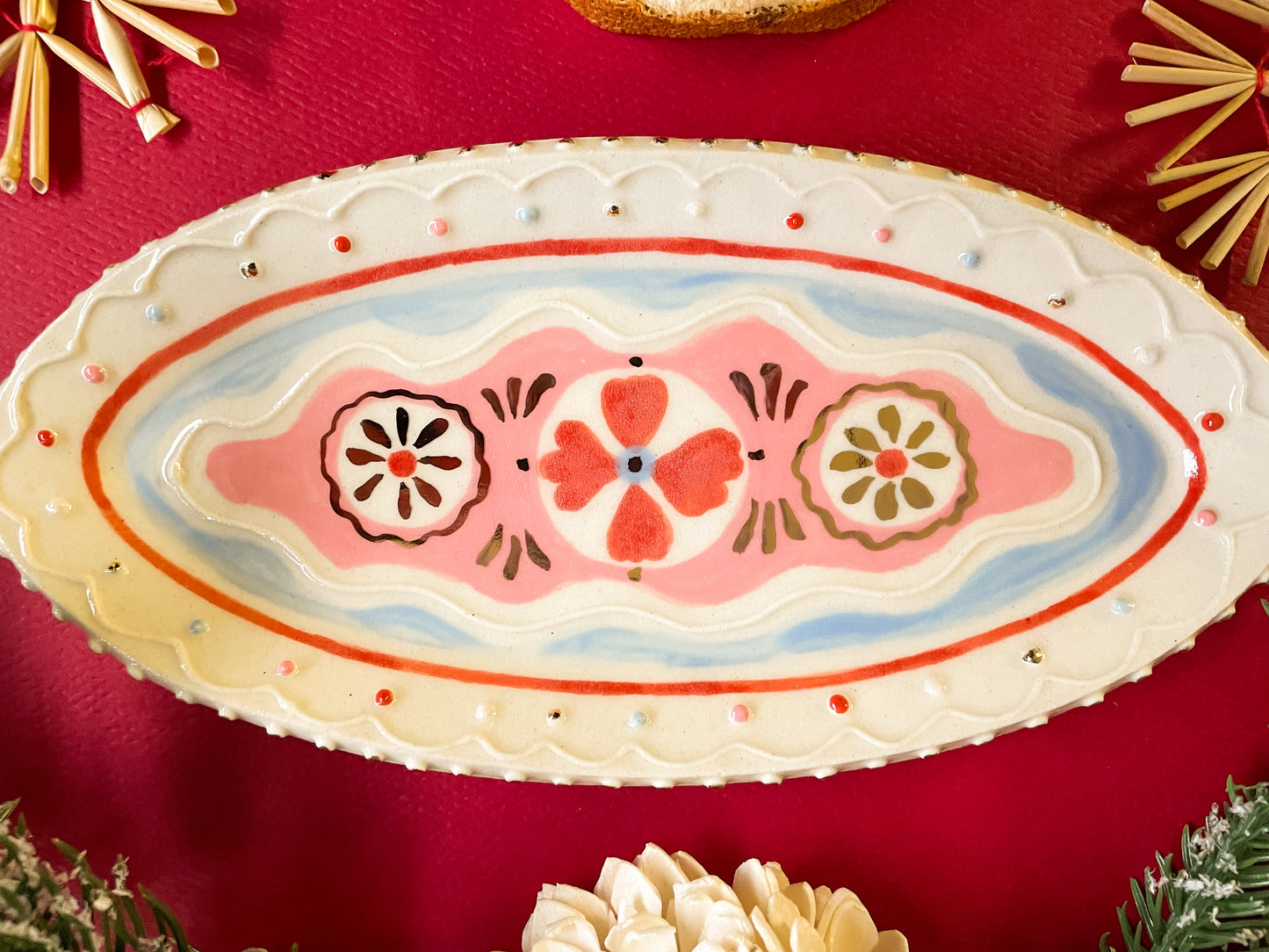 Folk trinket dish w/22kgold