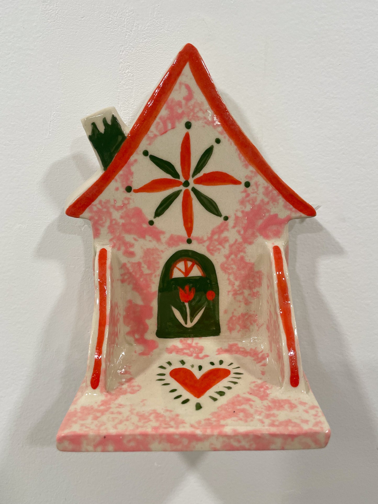 Folk cottage shelf~pink